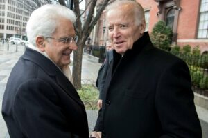 Biden, allora vicepresidente, accoglie il presidente Mattarella a Washington nel 2016